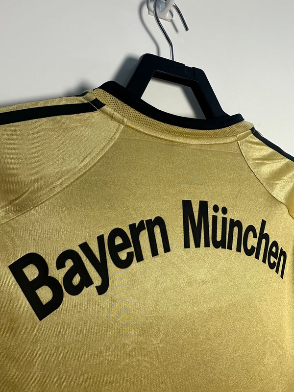 2003-2004  Retro Bayern Munich   Away  jersey