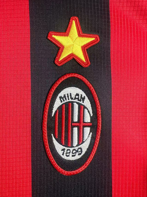 1997-1998  Retro  AC Milan Home   jersey