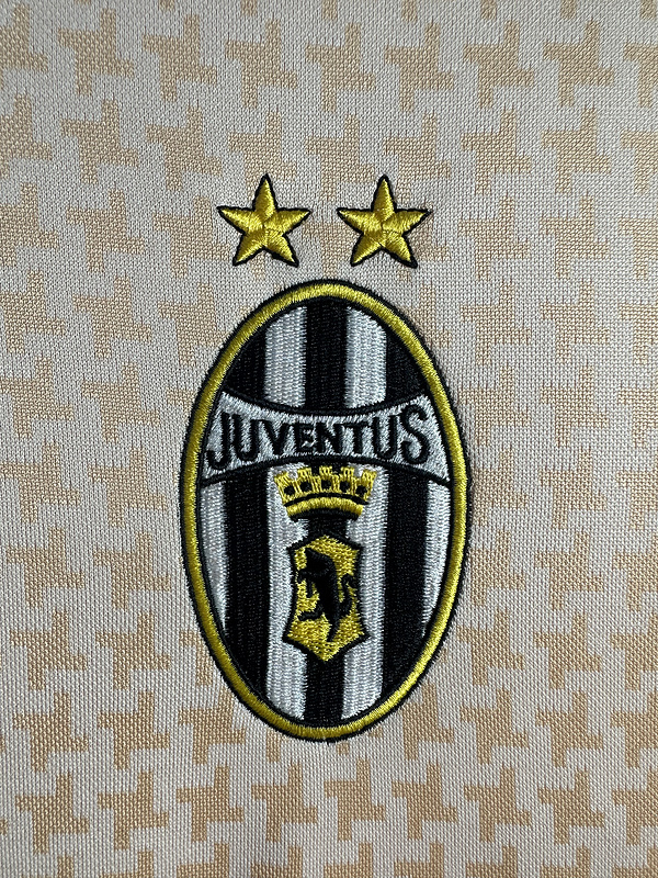 2003-2004 Retro Juventus  Away  jersey