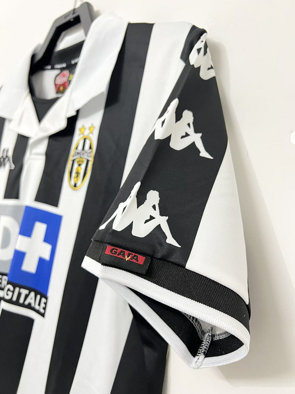 1999-2000  Retro Juventus  Home  jersey