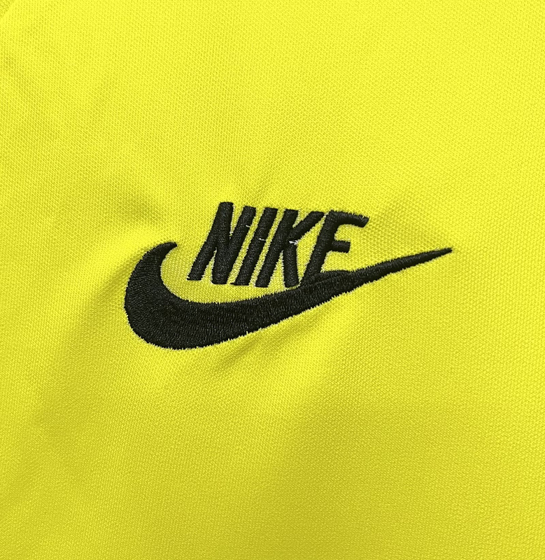 1995-1996  Retro Borussia Dortmund   Home  jersey