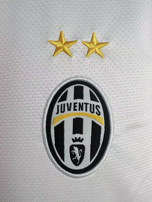 2010-2011  Retro Juventus  Away  jersey
