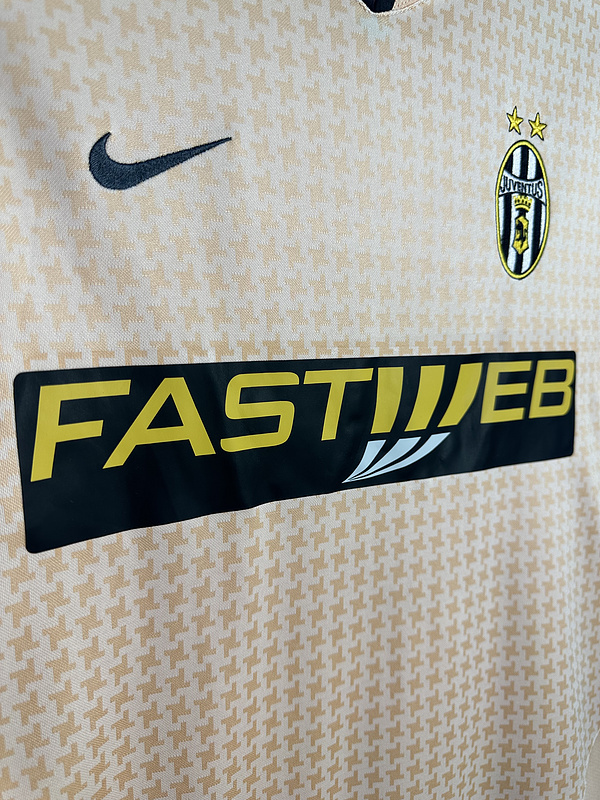 2003-2004 Retro Juventus  Away  jersey
