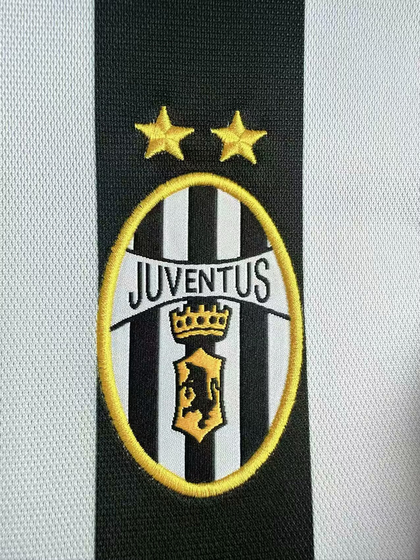 2001-2002  Retro Juventus  Home  jersey