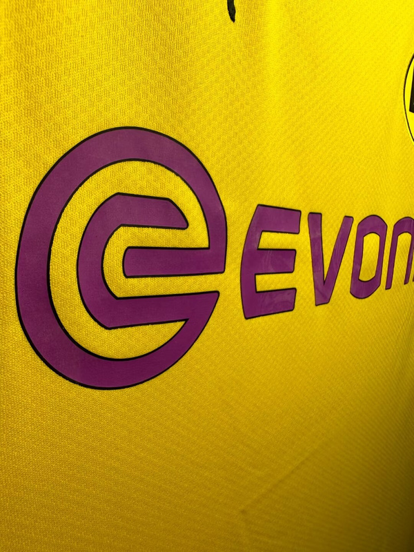 2019-2020  Retro Borussia Dortmund   Home  jersey