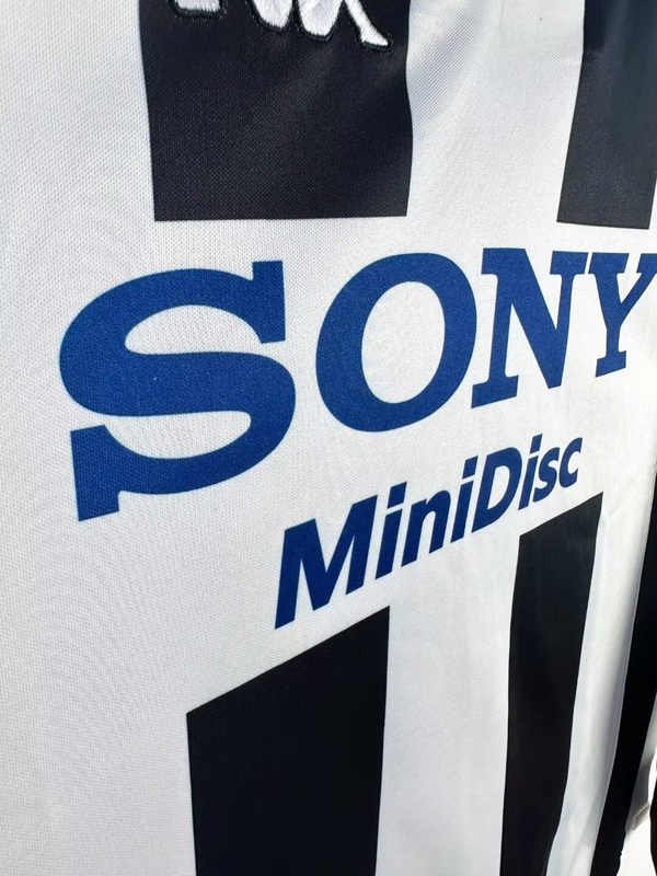 1997-1998  Retro Juventus  Home long sleeves  jersey