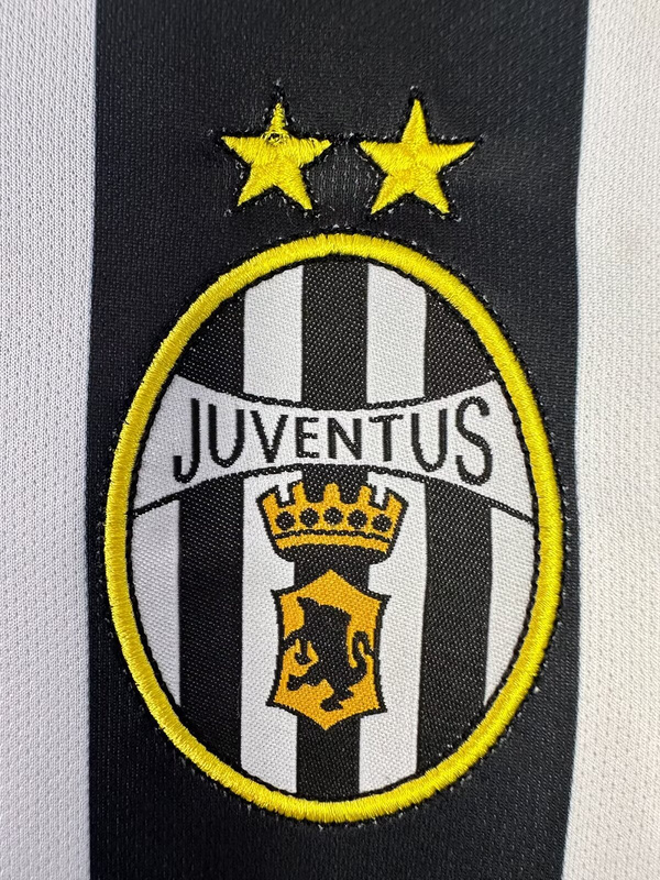 2002-2003  Retro Juventus  Home long sleeves  jersey