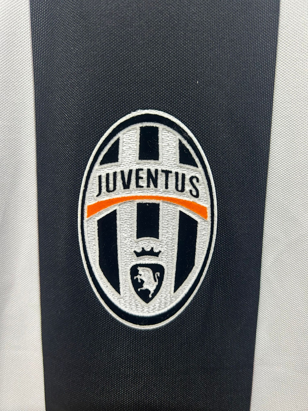 2004-2005 Retro Juventus  Home  jersey