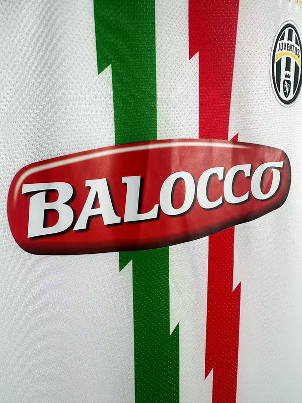 2010-2011  Retro Juventus  Away  jersey