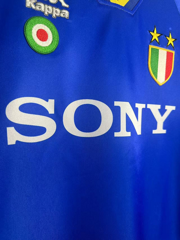 1995-1996  Retro Juventus  Away long sleeves  jersey