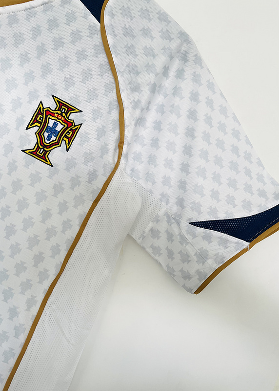 2004  Retro Portugal  Away   jersey