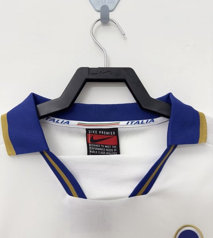 1996 Retro Italy  Away  jersey with patches
