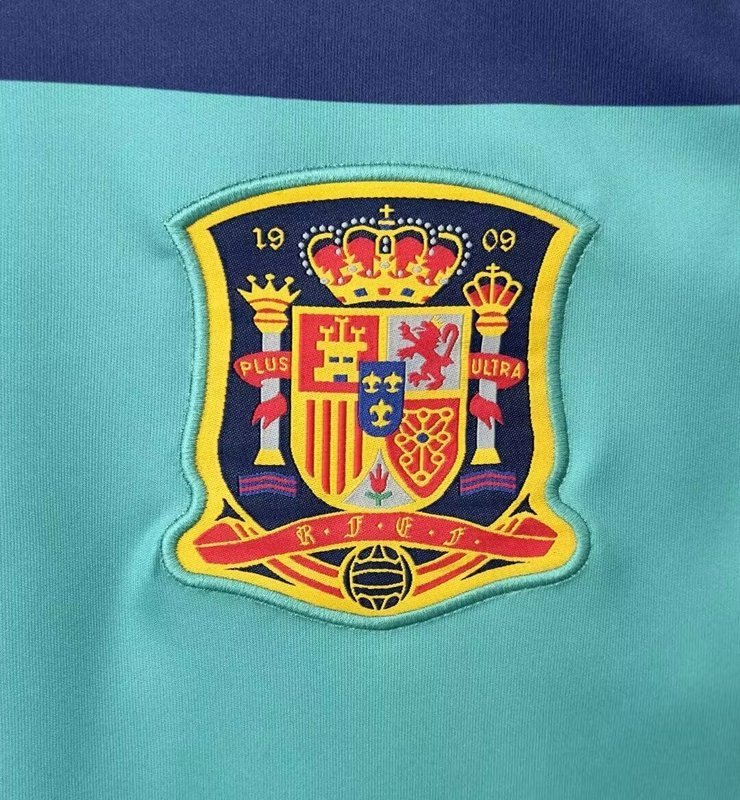 2010  Retro Spain  Goalkeeper /GK  GREEN  jersey