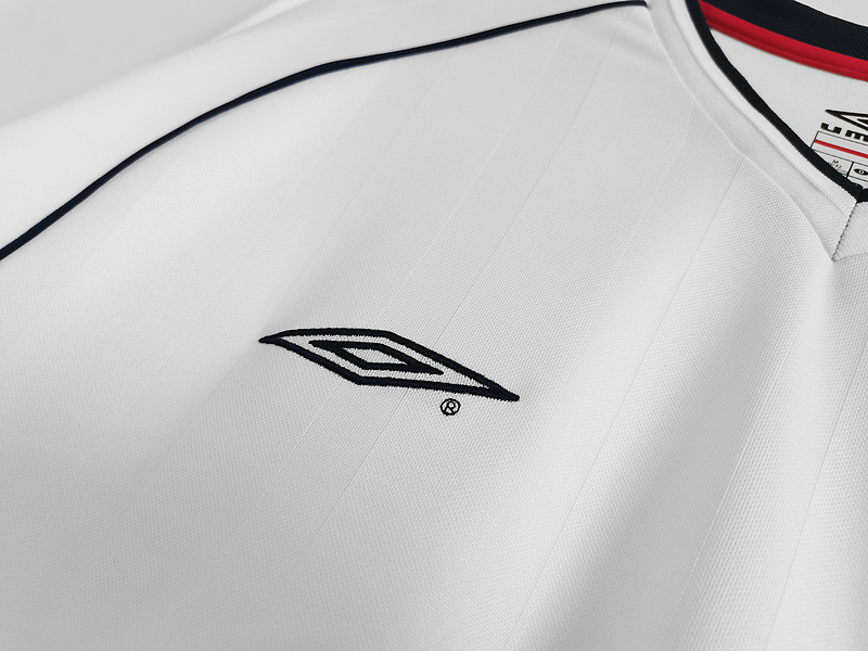 2002  Retro England /UK  Home  long sleeves  jersey