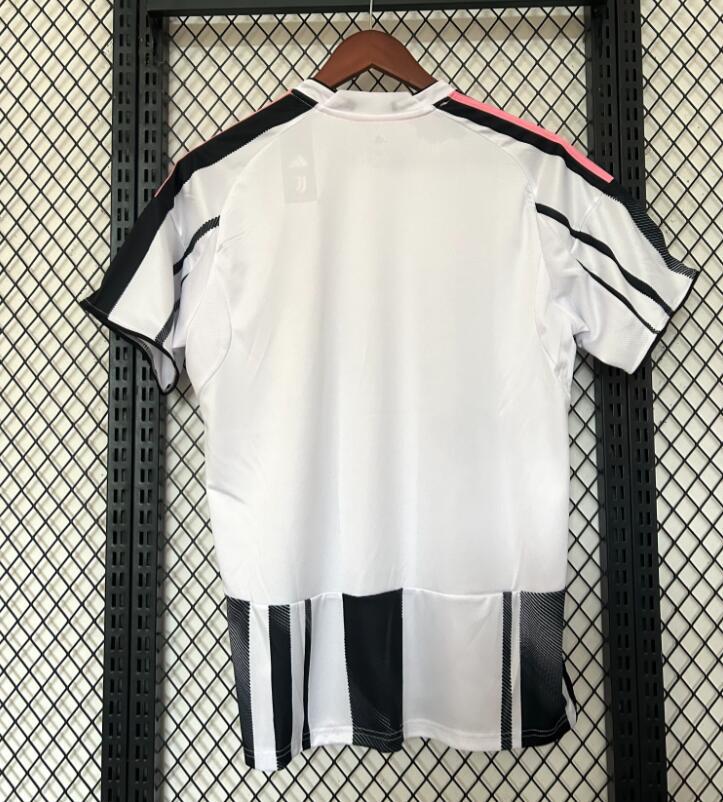 2025/26 Juventus Home Jersey Fan Version