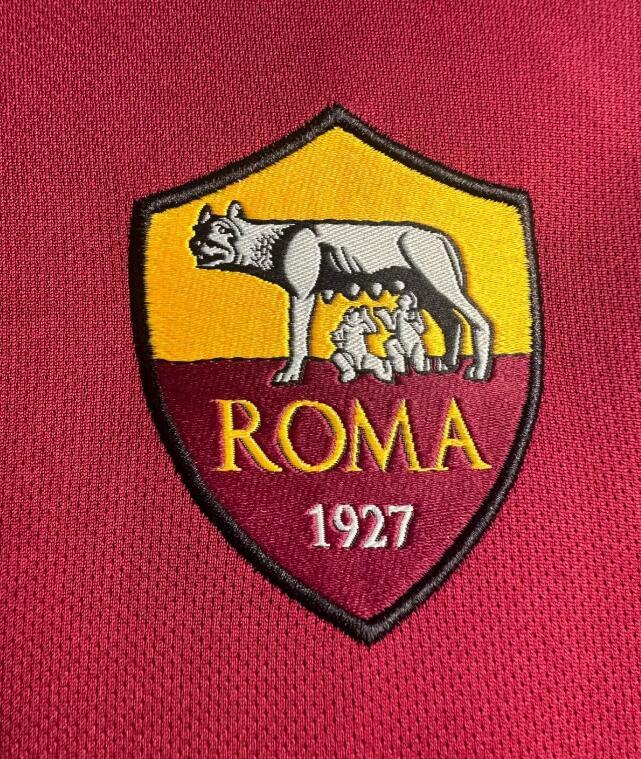 2017-2018  Retro  AS Roma  Home long sleeves   jersey