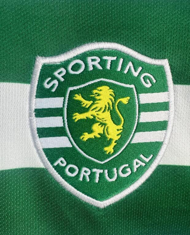 2003-2004  Retro  Sporting Lisbon   Home   jersey
