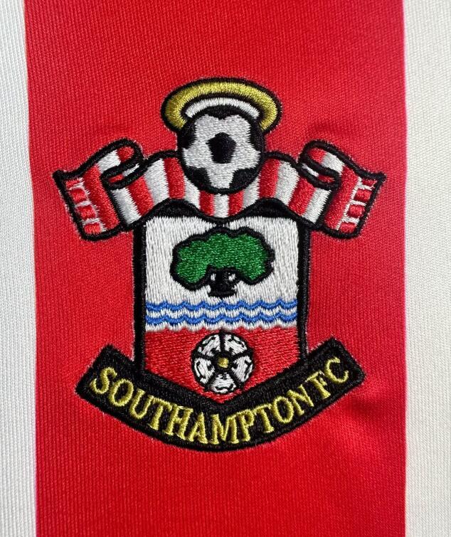 2015-2016  Retro  Southampton F.C.   Home   jersey