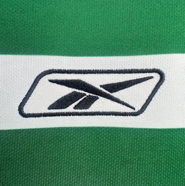 2003-2004  Retro  Sporting Lisbon   Home   jersey