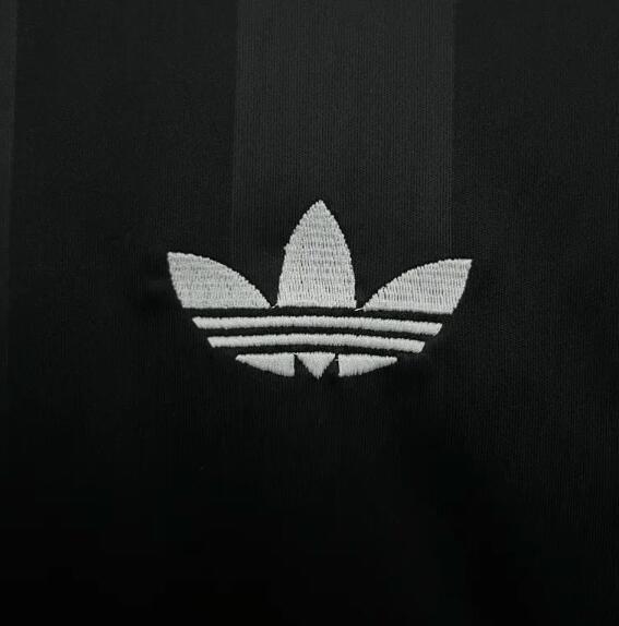 2025/26 Real Madrid Goalkeeper Jersey