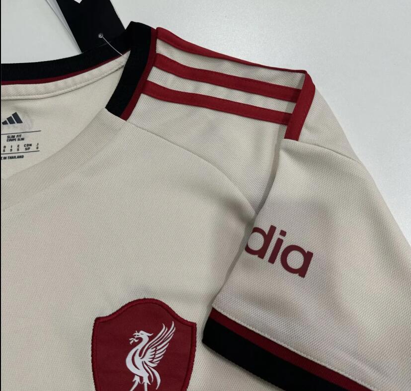 2025/26 Liverpool   Away Jersey fan version