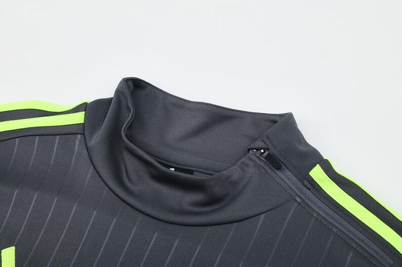 2015-2016  retro  Real Madrid  Grey  color adult  tracksuit  Training top soccer jersey  Half-turtleneck side  half zipper