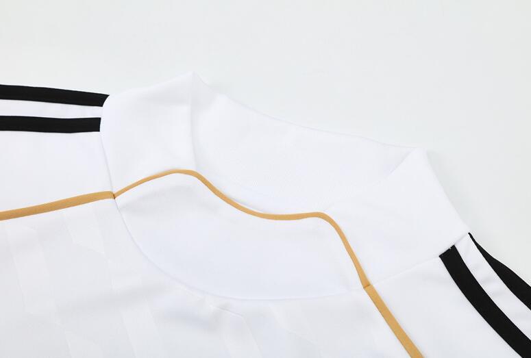 2011-2012  retro  Real Madrid White  color  adult tracksuit  Training top soccer jersey  Half-turtleneck
