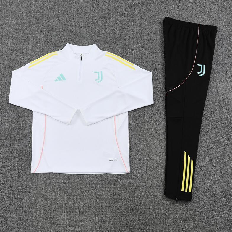 2025 2026  Juventus  White  color  adult  kids  tracksuit  kit  soccer jersey