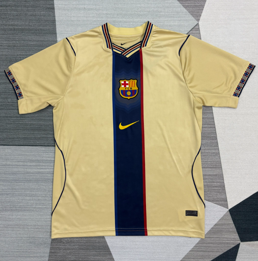 2026/27 Barcelona Retro  commemorative edition Jersey Fan Version training shirt