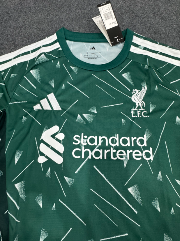 2026 2027  Liverpool  goalkeeper  GK  Jersey fan version