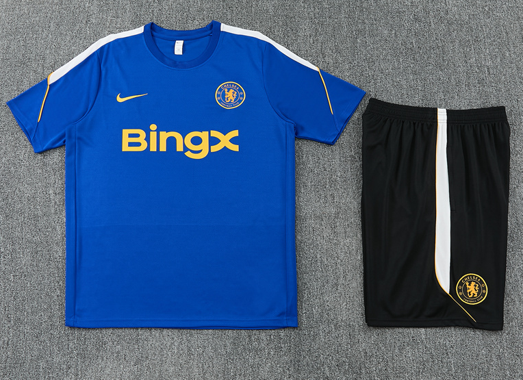 2026 2027 Chelsea adult  kids  tracksuit  training suit  short  sleeves