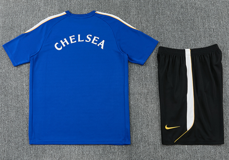 2026 2027 Chelsea adult  kids  tracksuit  training suit  short  sleeves