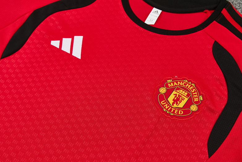 2026 2027 Manchester United   adult  kids  tracksuit  training suit  short  sleeves