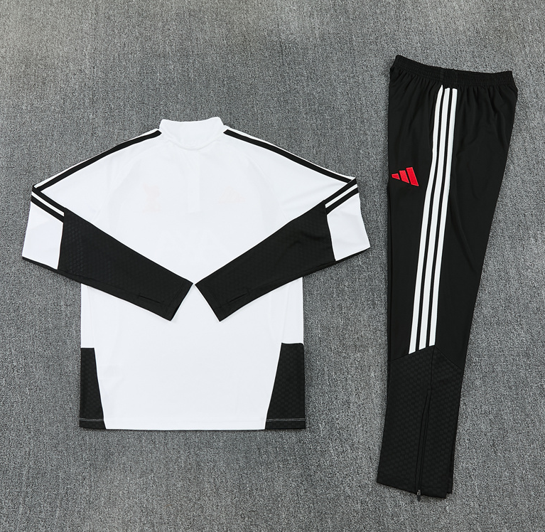 2026 2027  Liverpool  adult  kids  tracksuit  training suit long sleeves white