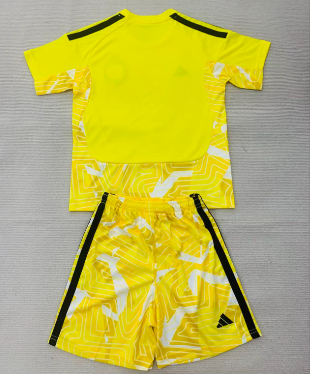2026 2027  Celtic GK  Kids  kits orange