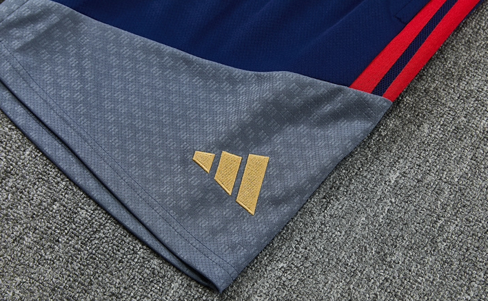 2026 2027 Bayern Munich adult  kids  tracksuit  training suit  short  sleeves set white
