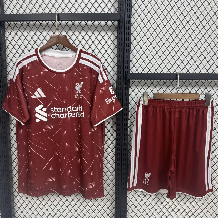 2026 2027  Liverpool Home  adult kit (shirt +short )  Jersey fan version