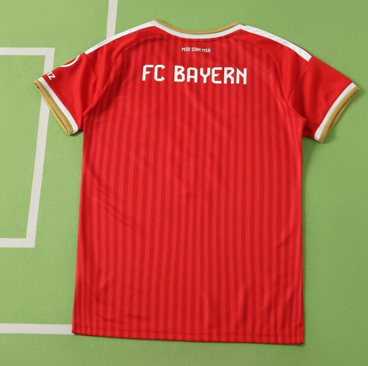 WOMEN  2026 2027  Bayern Munich Home soccer Jersey  fan version