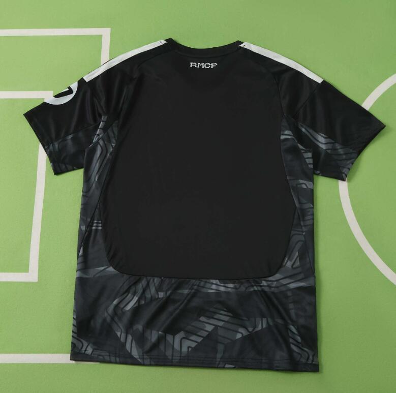 2026 2027  Real Madrid GK Jersey Fan Version