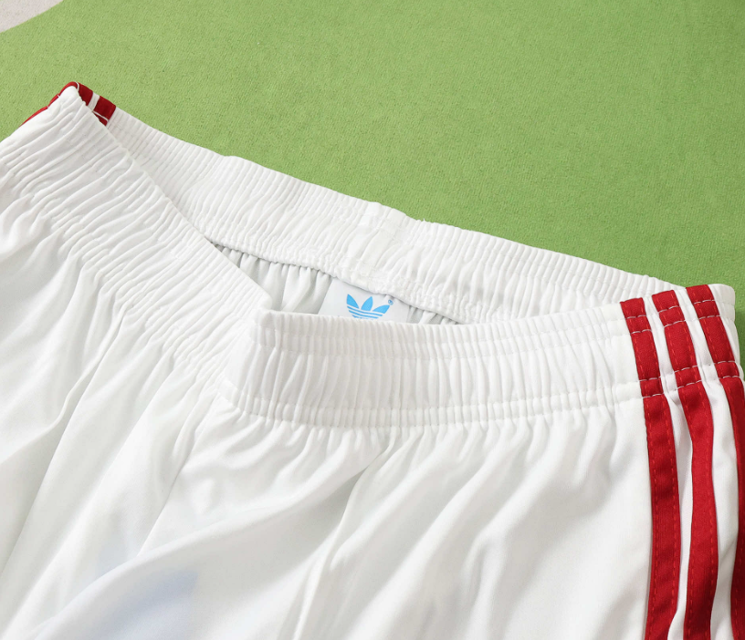 2026 2027 Liverpool Away shorts fan version