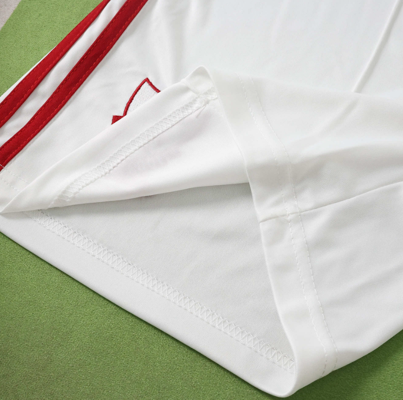 2026 2027 Liverpool Away shorts fan version