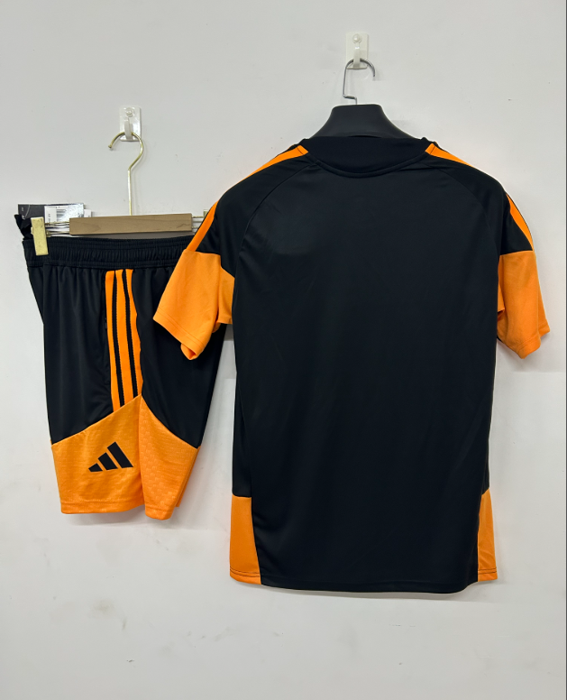 2026 2027  Arsenal adult  tracksuit  training suit  short  sleeves