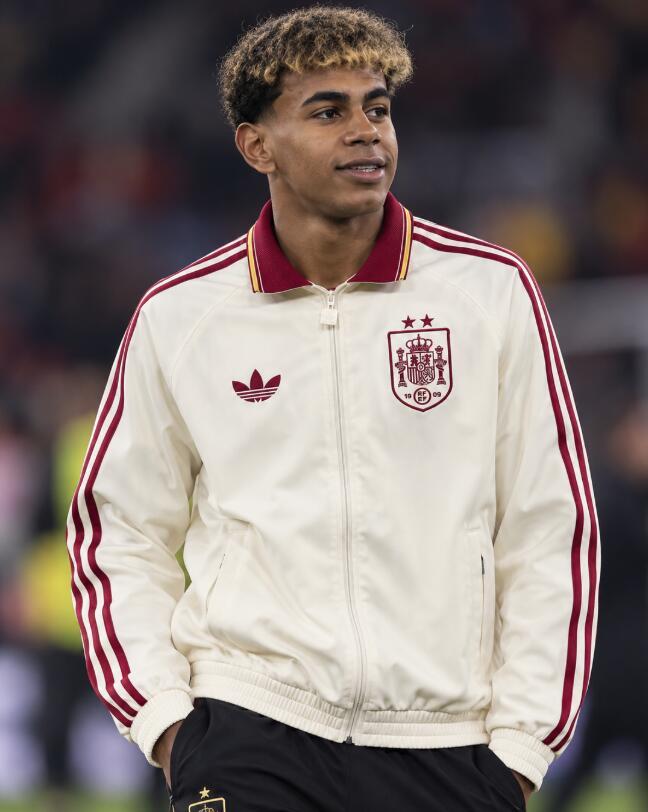 2 star 2026 2027 spain windbreaker jacket soccer jersey