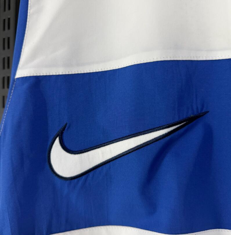 2026 2027  Chelsea windbreaker retro jacket soccer jersey