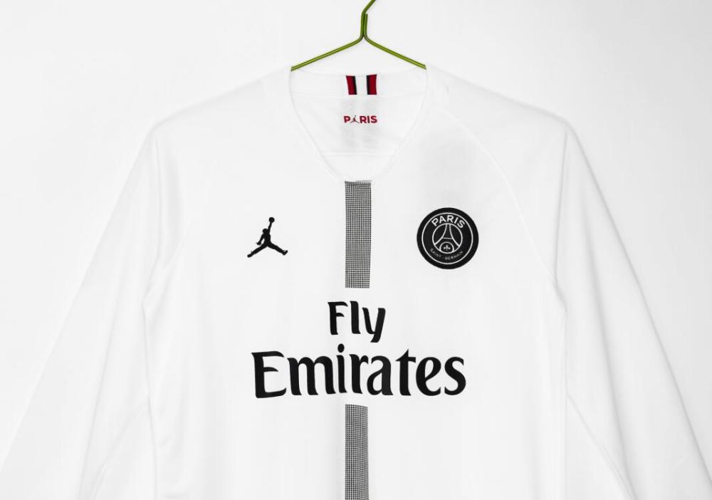 2018 2019  Retro Paris FC/  PSG  Away long sleeves  jersey