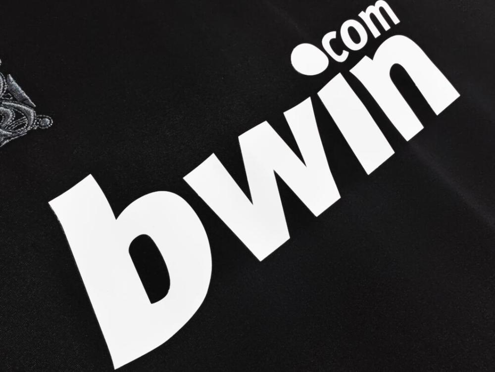 2009 2010  Retro  Real Madrid  away jersey