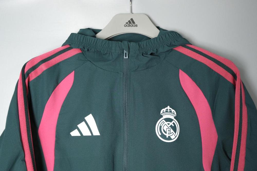 2026 2027 Real Madrid windbreaker  Hooded jacket soccer jersey