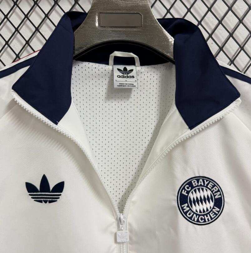 2026 2027  Bayern Munich windbreaker retro jacket soccer jersey