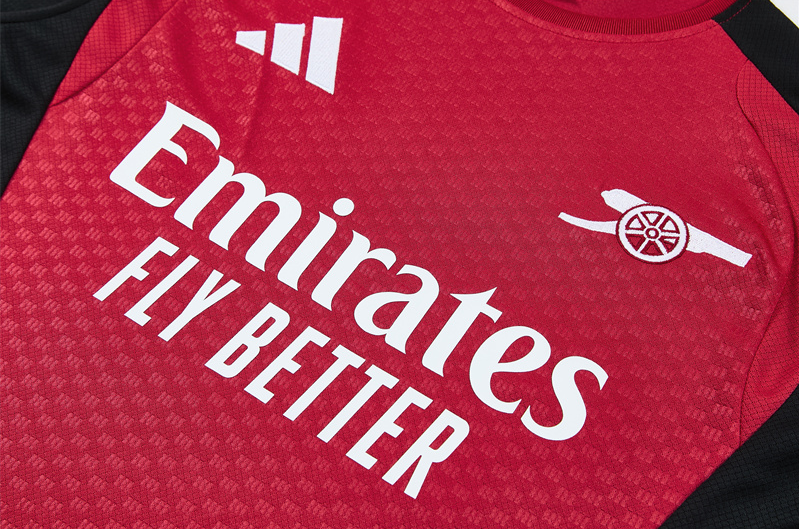 2026 2027 Arsenal adult and  kids  tracksuit  training suit  short  sleeves set