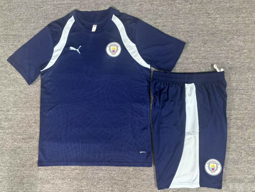 2026 2027 Manchester City adult and  kids  tracksuit  training suit  short  sleeves set